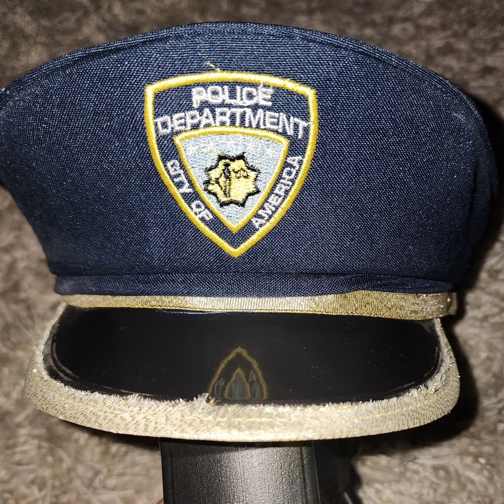 Kids Police Officer/ hat, Belt, shirt, pants, gun holster and walkie-talkie - Picture 5 of 6
